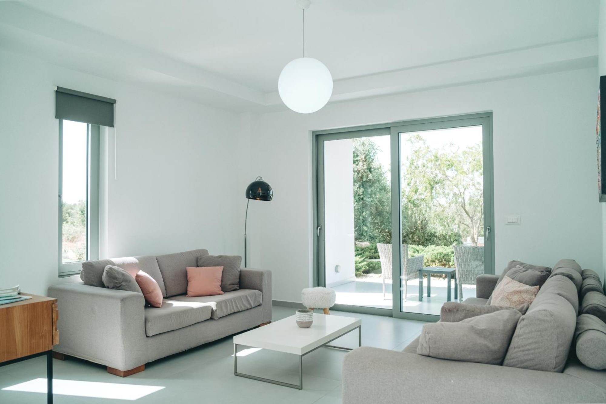 Stavrós Helios A Modern Large Villa With Private Pool Set In A Quiet Location מראה חיצוני תמונה